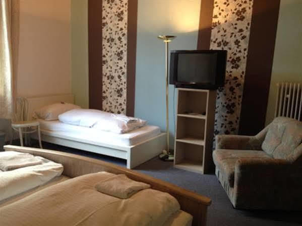 Hotel Neun 3/4 Celle Eksteriør billede